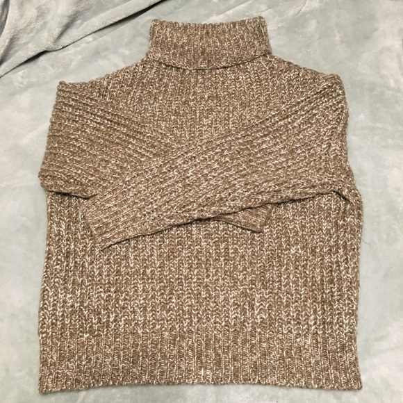 Size small-medium turtle neck knit sweater - Picture 2 of 2